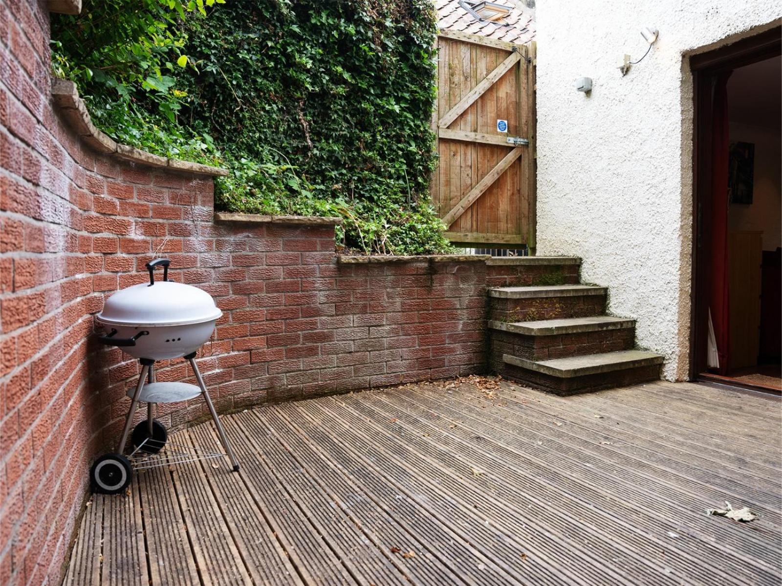 2 Bedroom Characterful Semi-Detached House, Enviably Located With Balcony And Terrace St Andrews Zewnętrze zdjęcie